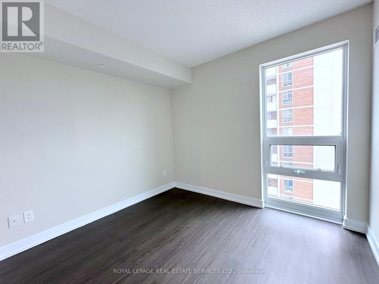 












2402 - 561 SHERBOURNE STREET

,
Toronto,




Ontario
M4X0A1

