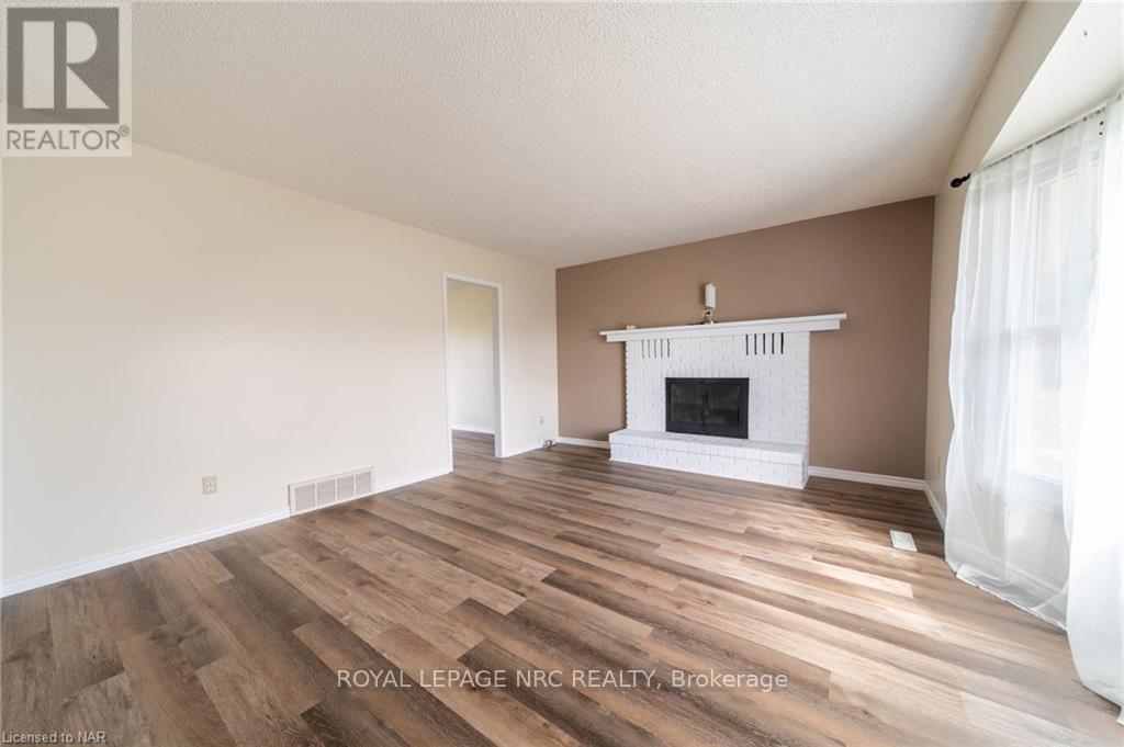 












10755 BECK ROAD

,
Niagara Falls (Lyons Creek),




Ontario
L2E6S6

