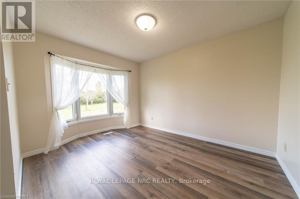 












10755 BECK ROAD

,
Niagara Falls (Lyons Creek),




Ontario
L2E6S6


