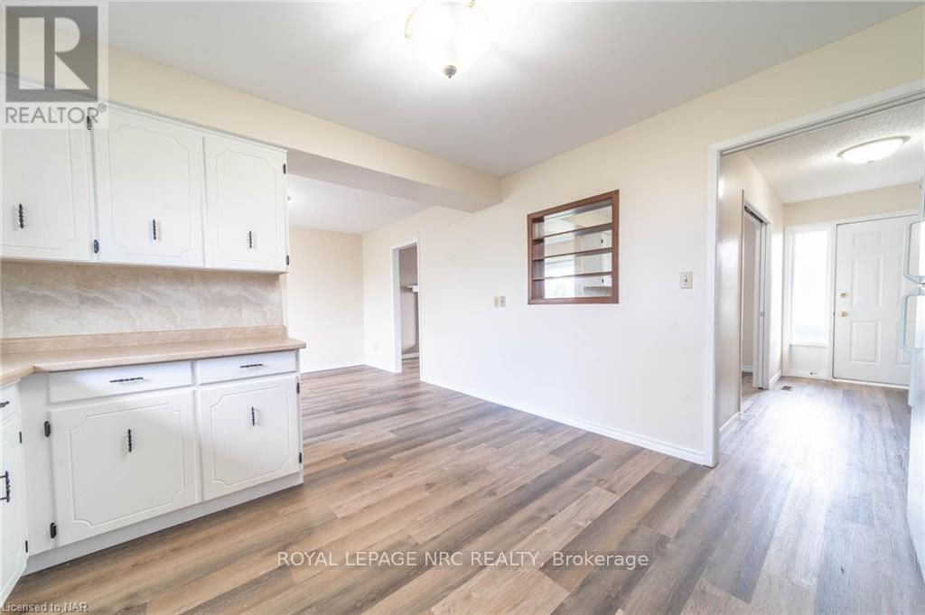 












10755 BECK ROAD

,
Niagara Falls (Lyons Creek),




Ontario
L2E6S6

