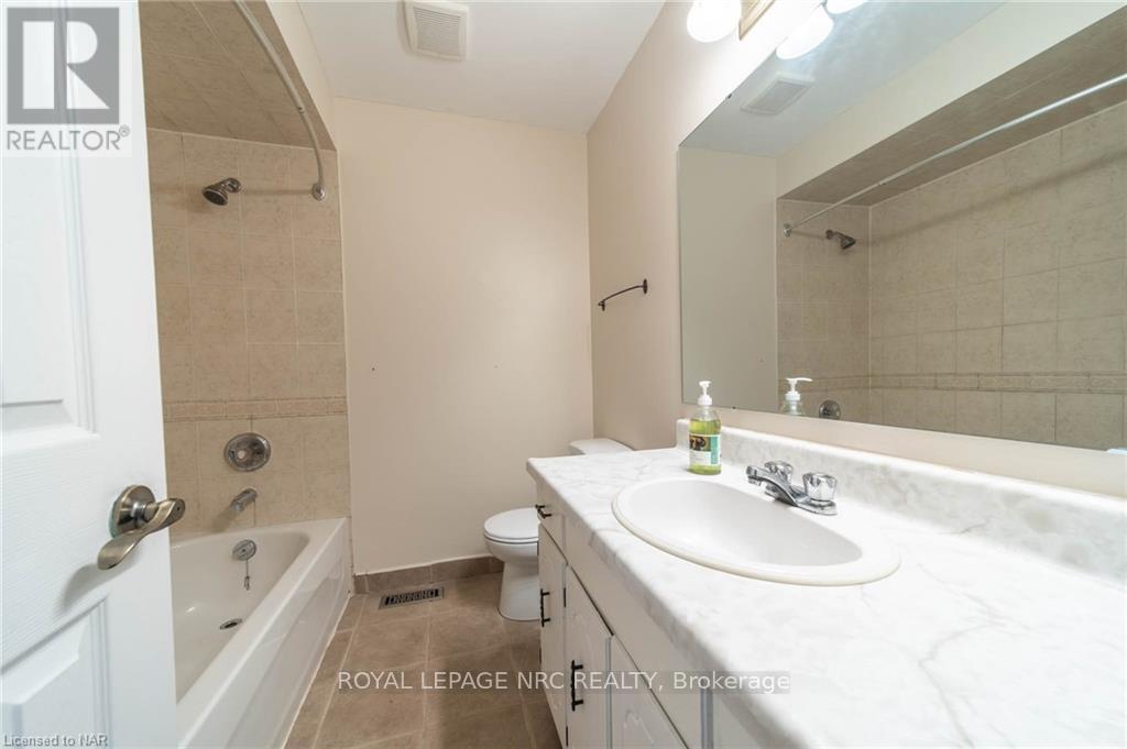 












10755 BECK ROAD

,
Niagara Falls (Lyons Creek),




Ontario
L2E6S6

