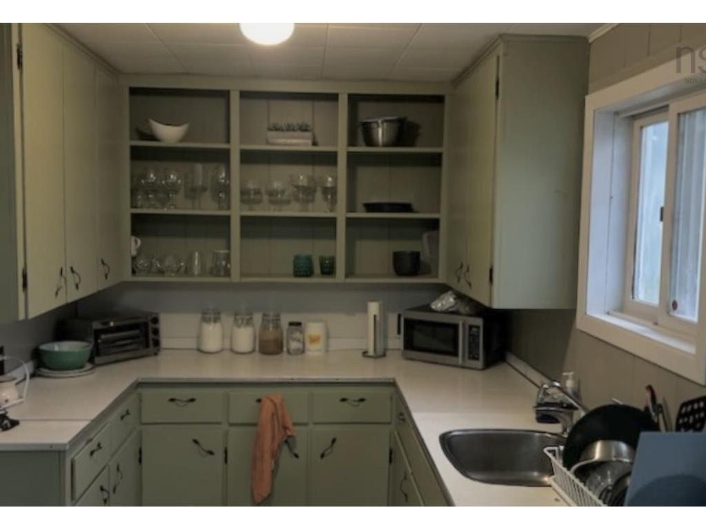 












695 Little Harbour Road

,
New Glasgow,




NS
B2H 3T5

