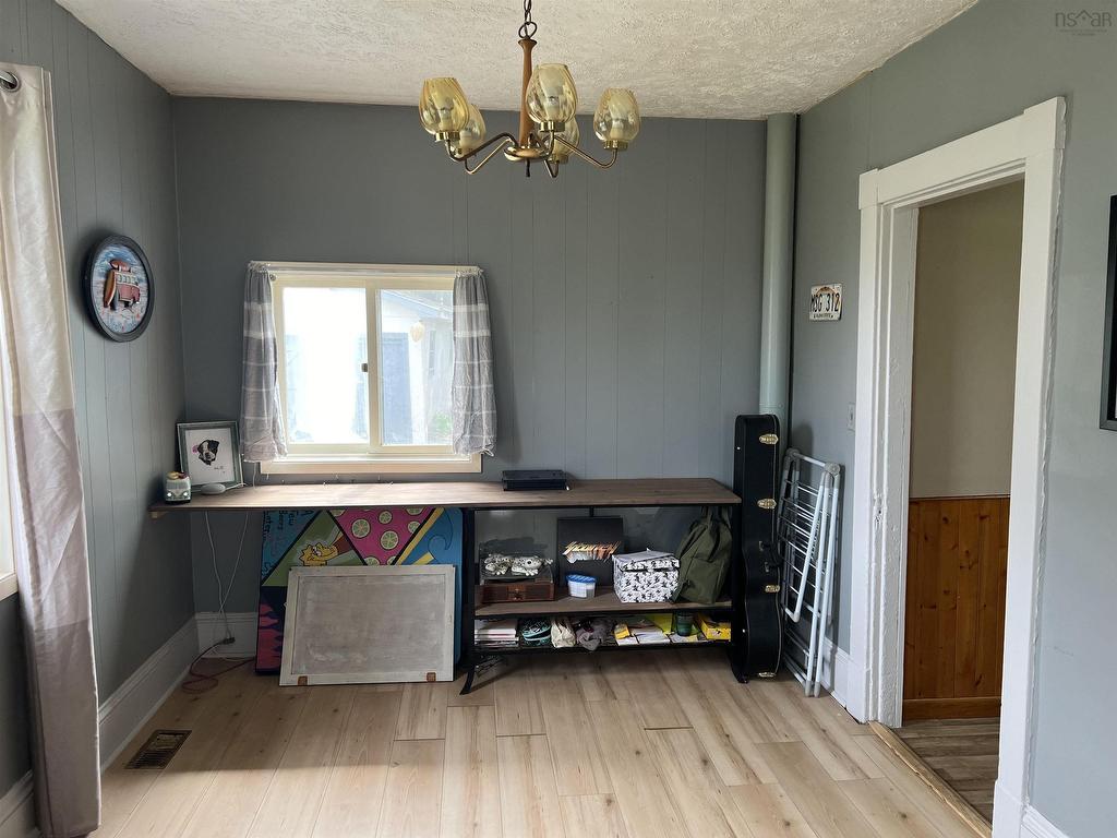 












695 Little Harbour Road

,
New Glasgow,




NS
B2H 3T5

