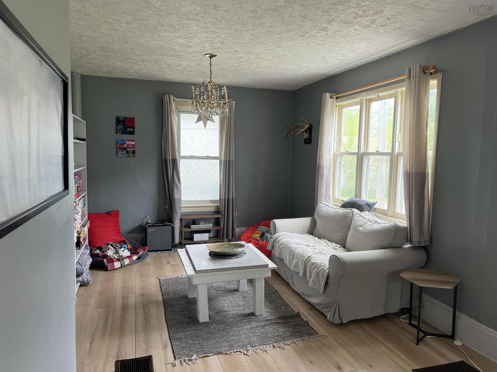 












695 Little Harbour Road

,
New Glasgow,




NS
B2H 3T5

