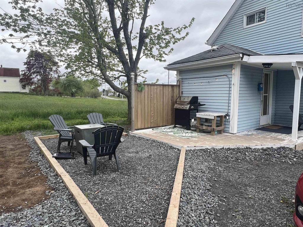 












695 Little Harbour Road

,
New Glasgow,




NS
B2H 3T5


