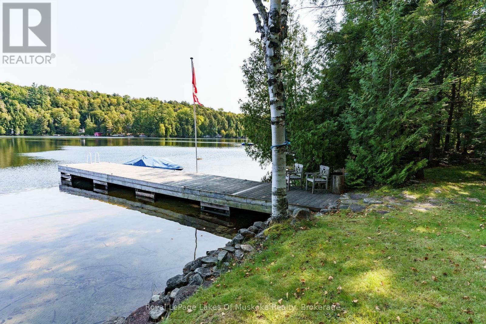 












1363 WEST OXBOW LAKE ROAD

,
Lake of Bays (Finlayson),




Ontario
P1H2J6

