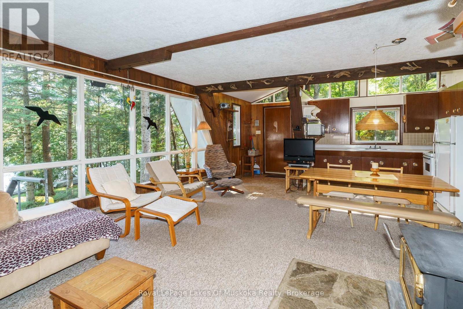 












1363 WEST OXBOW LAKE ROAD

,
Lake of Bays (Finlayson),




Ontario
P1H2J6


