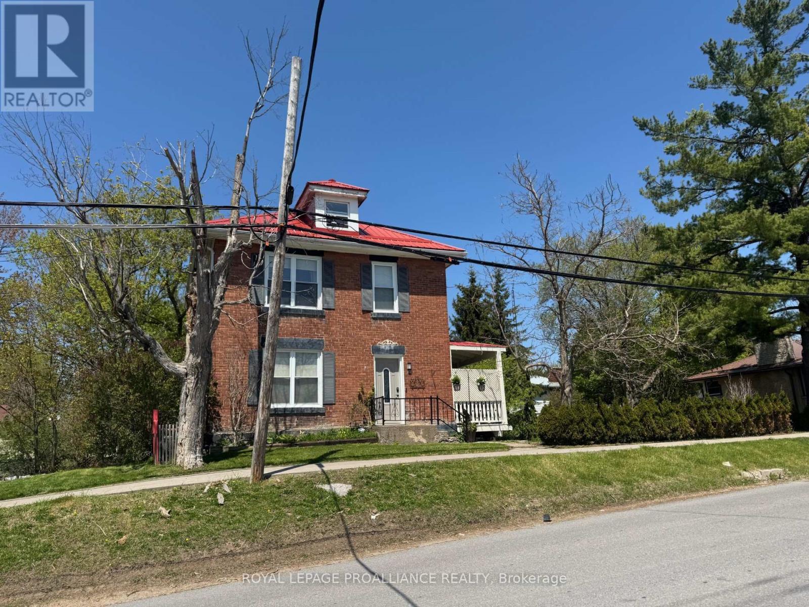 












17 MADOC STREET

,
Marmora and Lake,




Ontario
K0K2M0

