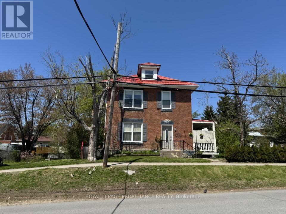 












17 MADOC STREET

,
Marmora and Lake,




Ontario
K0K2M0

