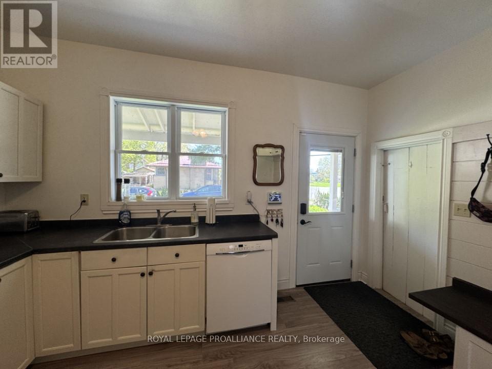 












17 MADOC STREET

,
Marmora and Lake,




Ontario
K0K2M0

