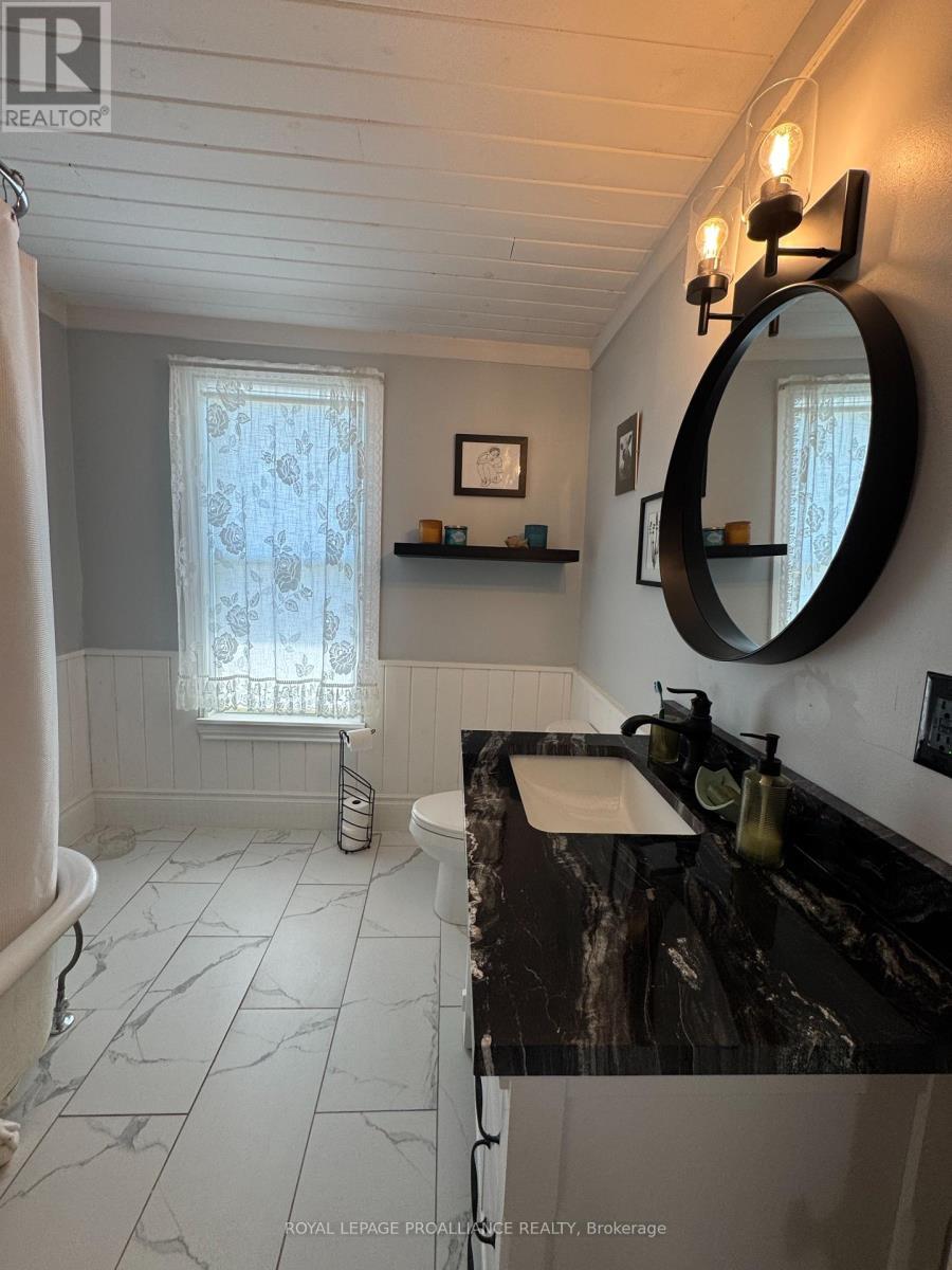 












17 MADOC STREET

,
Marmora and Lake,




Ontario
K0K2M0

