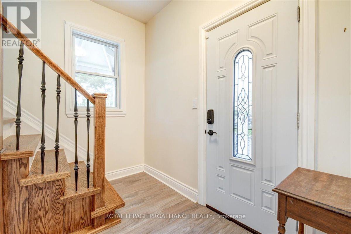 












17 MADOC STREET

,
Marmora and Lake,




Ontario
K0K2M0

