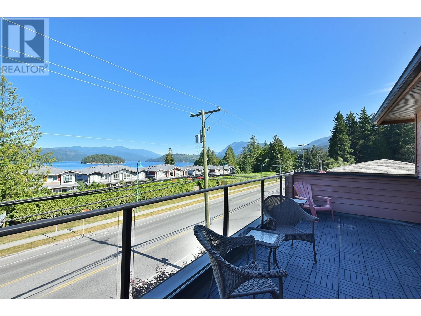 












5533 SECHELT INLET CRESCENT

,
Sechelt,




British Columbia
V7Z0G1

