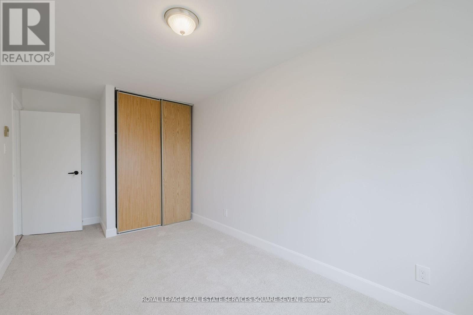 












65 - 1096 JALNA BOULEVARD

,
London South,




Ontario
N6E3B8

