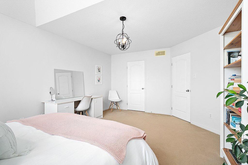 









16


Rue du Centaure

,
Gatineau (Aylmer),




QC
J9J3V2

