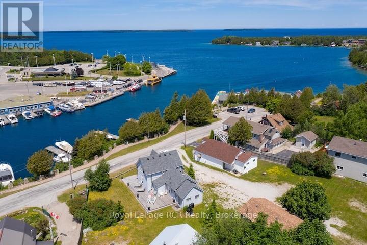 












42 BAY STREET S

,
Northern Bruce Peninsula,




Ontario
N0H2R0

