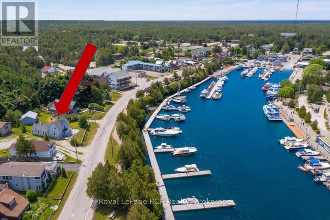 












42 BAY STREET S

,
Northern Bruce Peninsula,




Ontario
N0H2R0

