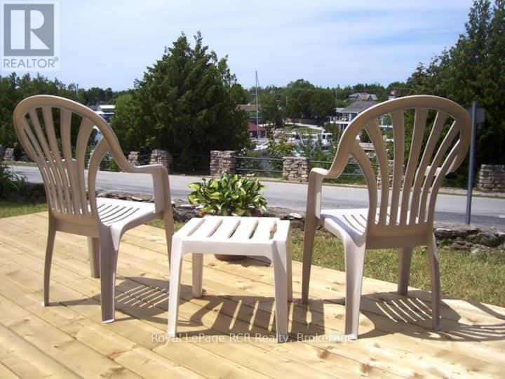 












42 BAY STREET S

,
Northern Bruce Peninsula,




Ontario
N0H2R0

