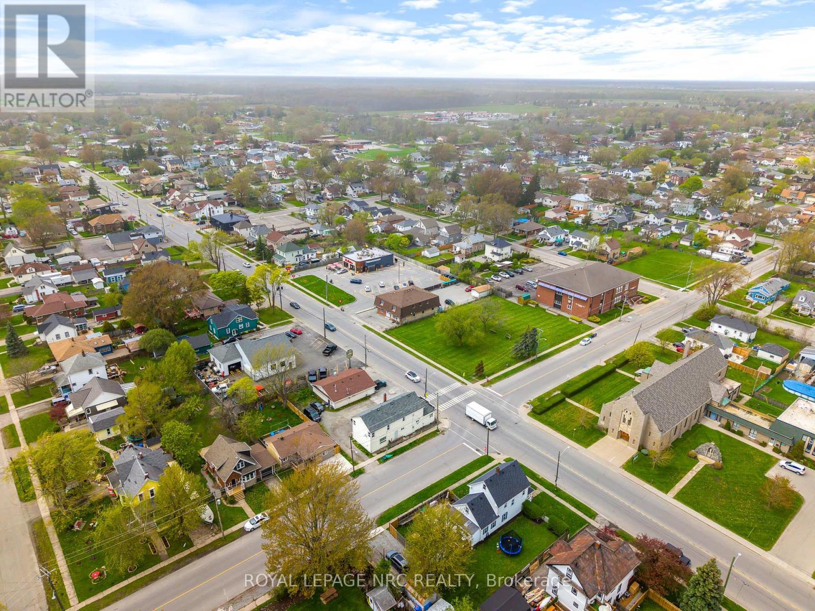 












396 MAIN STREET W

,
Port Colborne (Main Street),




Ontario
L3K3W1

