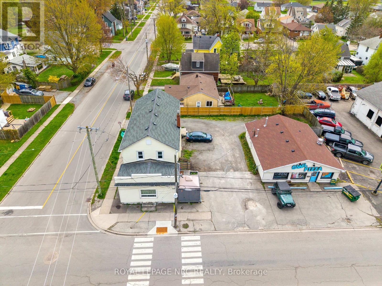 












396 MAIN STREET W

,
Port Colborne (Main Street),




Ontario
L3K3W1

