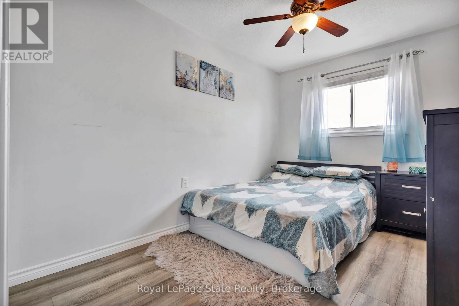 












60 - 11 HARRISFORD STREET

,
Hamilton (Red Hill),




Ontario
L8K6L7

