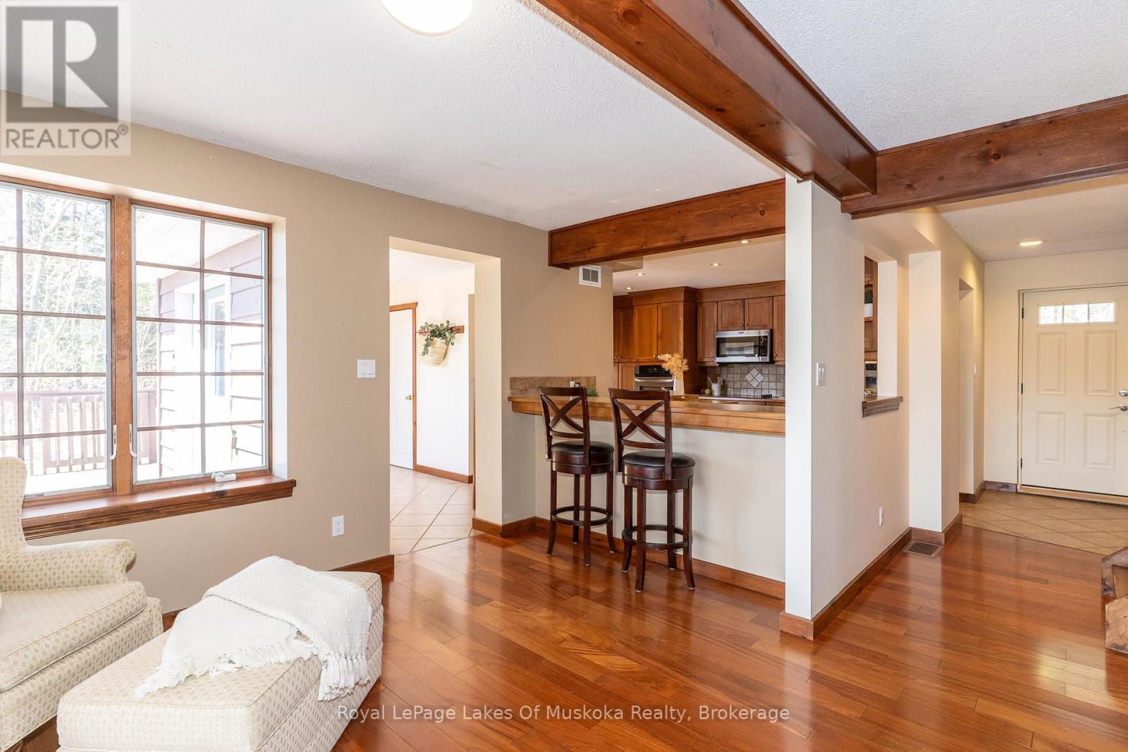












1128 KAWAGAMA LAKE ROAD

,
Algonquin Highlands (Sherborne),




Ontario
P0A1E0

