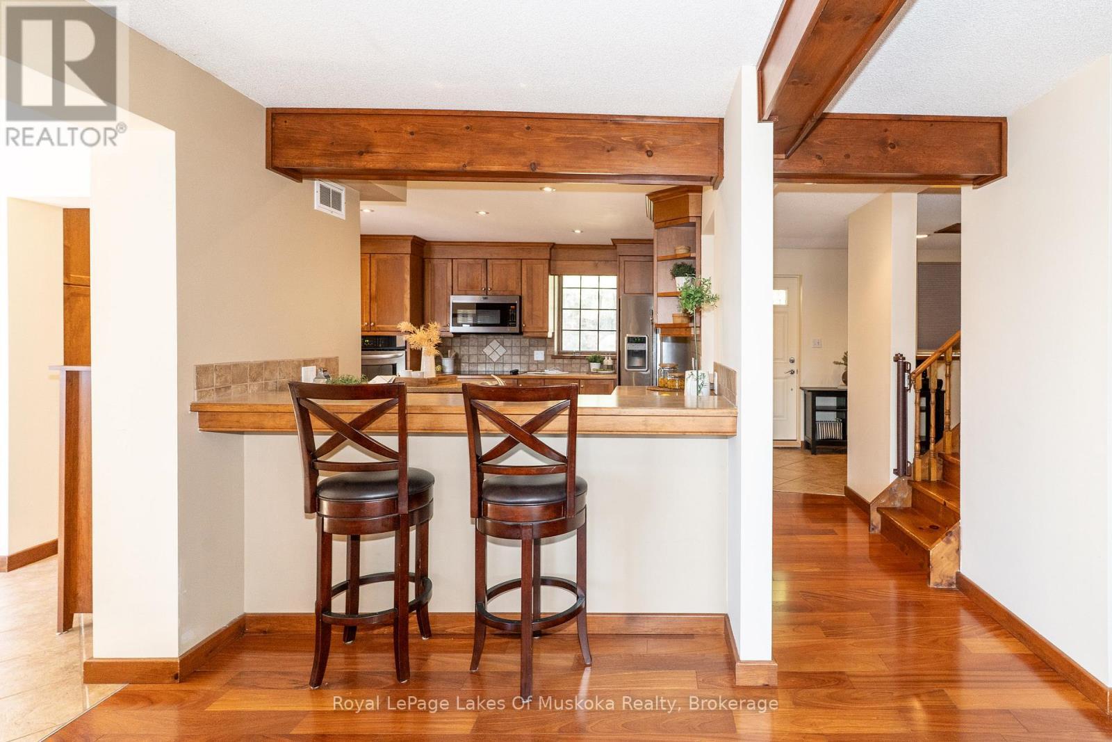 












1128 KAWAGAMA LAKE ROAD

,
Algonquin Highlands (Sherborne),




Ontario
P0A1E0

