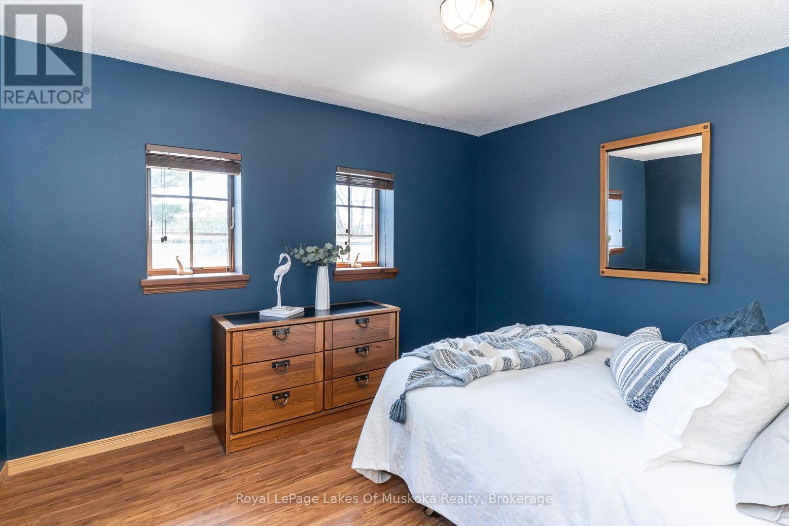 












1128 KAWAGAMA LAKE ROAD

,
Algonquin Highlands (Sherborne),




Ontario
P0A1E0

