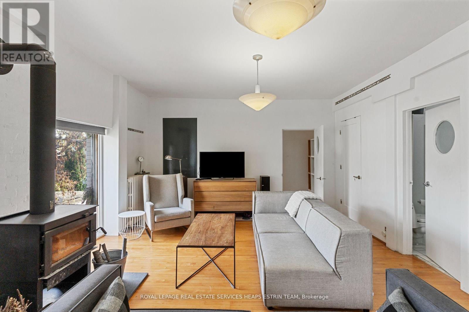 












14 & 16 SKEY LANE

,
Toronto,




Ontario
M6J3S4

