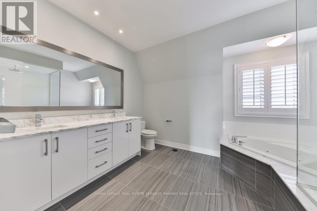 












10 - 2160 TRAFALGAR ROAD W

,
Oakville,




Ontario
L6H7H2

