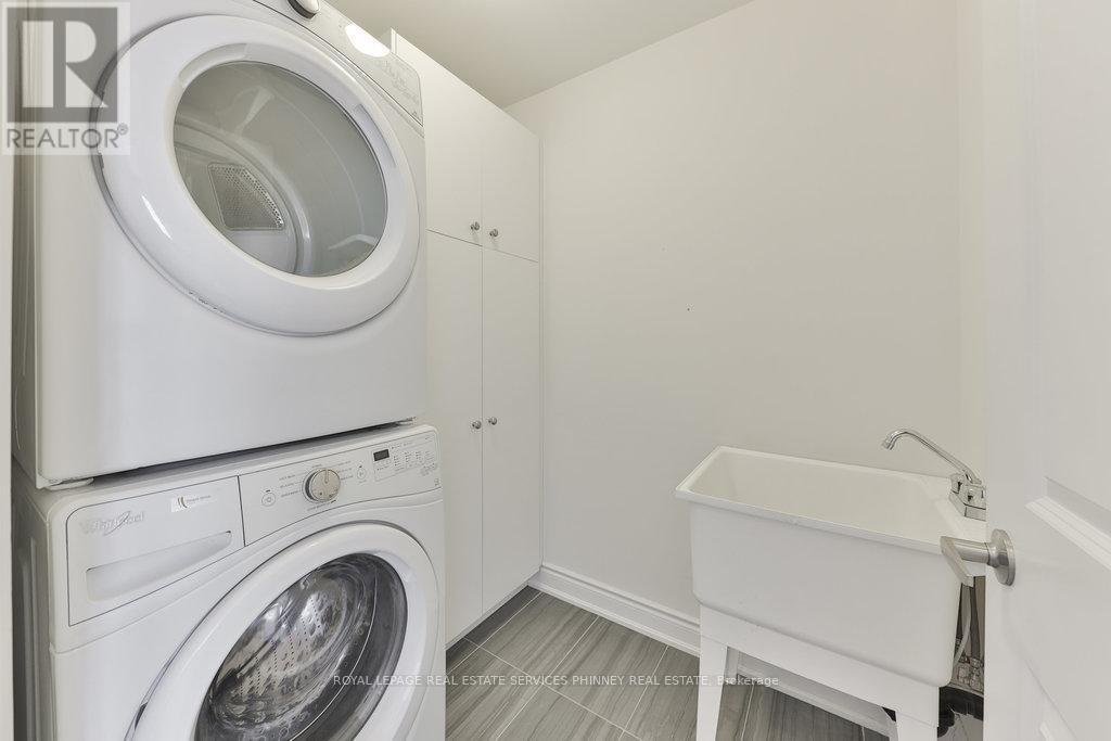 












10 - 2160 TRAFALGAR ROAD W

,
Oakville,




Ontario
L6H7H2

