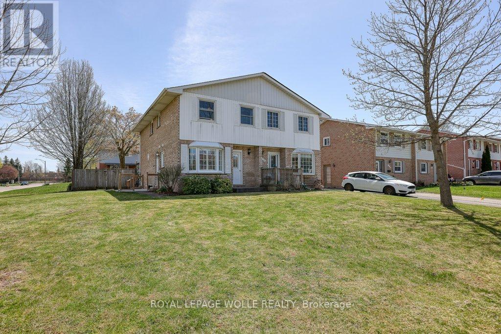 












1014B NESBITT CRESCENT

,
Woodstock,




Ontario
N4S7P1

