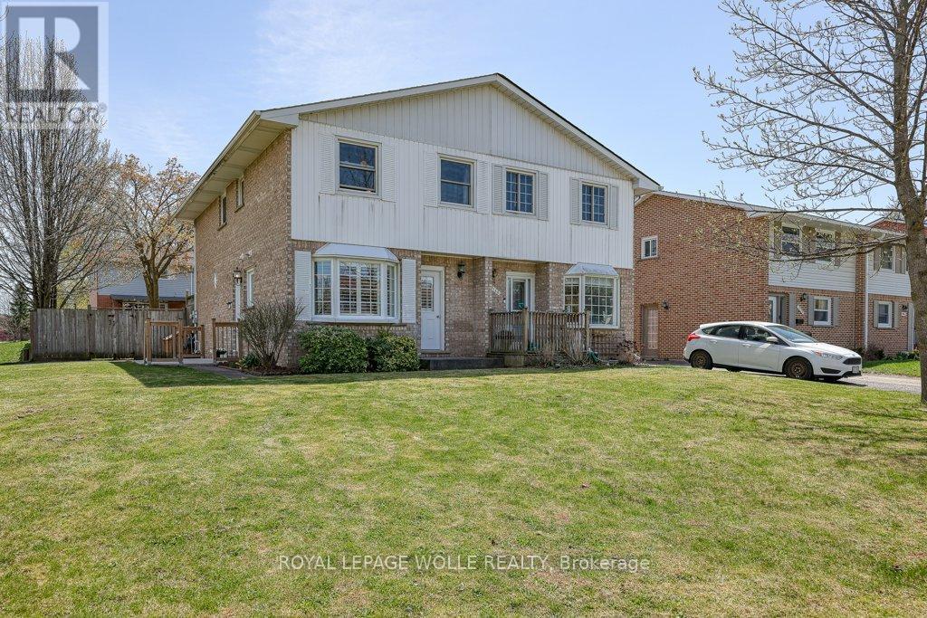 












1014B NESBITT CRESCENT

,
Woodstock,




Ontario
N4S7P1

