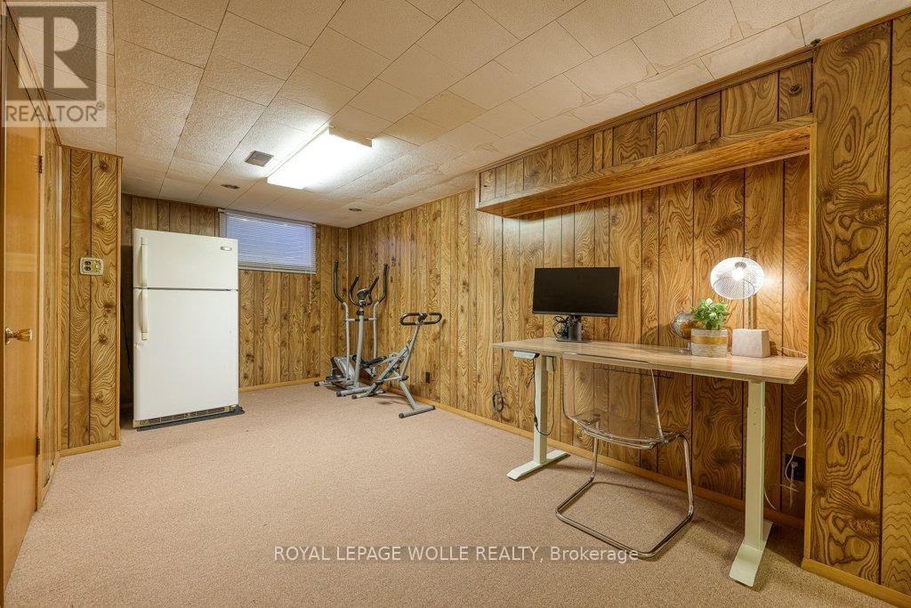 












1014B NESBITT CRESCENT

,
Woodstock,




Ontario
N4S7P1


