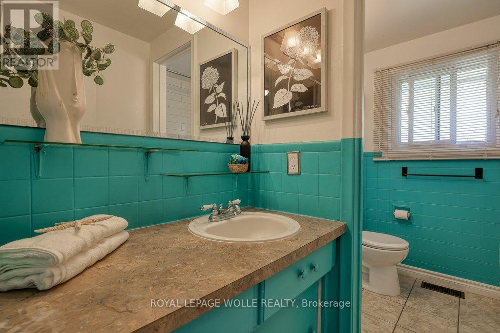 












1014B NESBITT CRESCENT

,
Woodstock,




Ontario
N4S7P1

