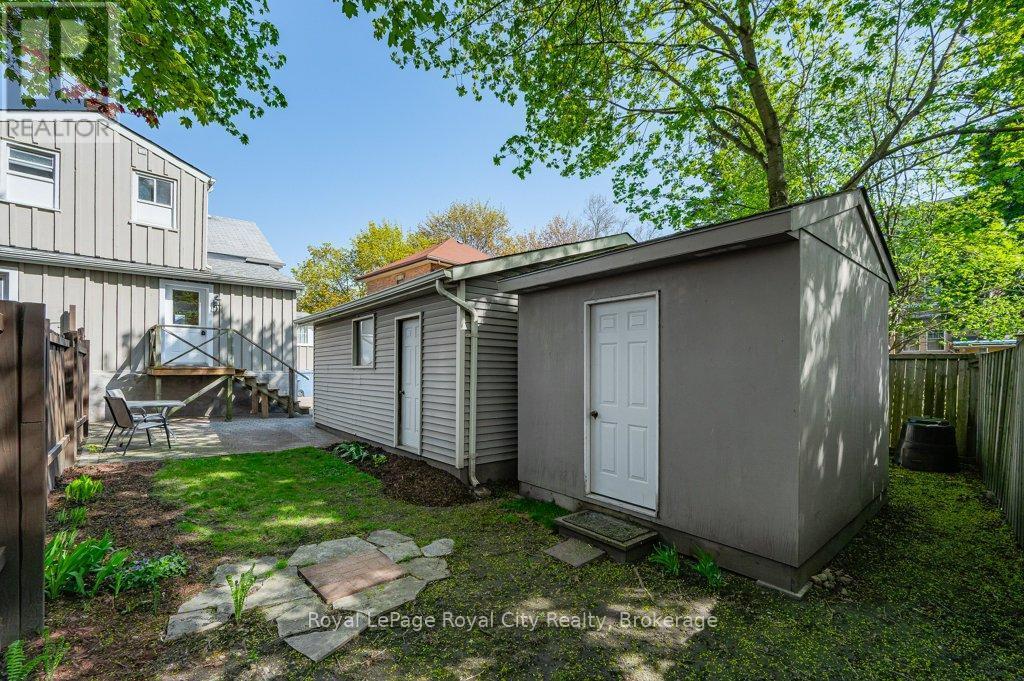 












164 SUFFOLK STREET W

,
Guelph (Downtown),




Ontario
N1H2J8


