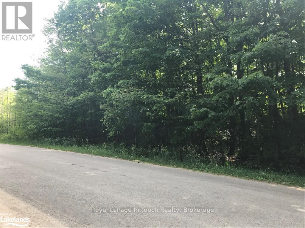 












PARK LOT A CHAMPLAIN ROAD

,
Tiny,







Ontario
L9M0C1

