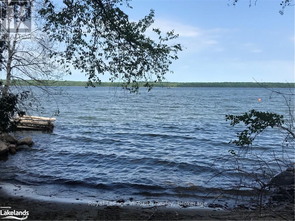 












PARK LOT A CHAMPLAIN ROAD

,
Tiny,







Ontario
L9M0C1

