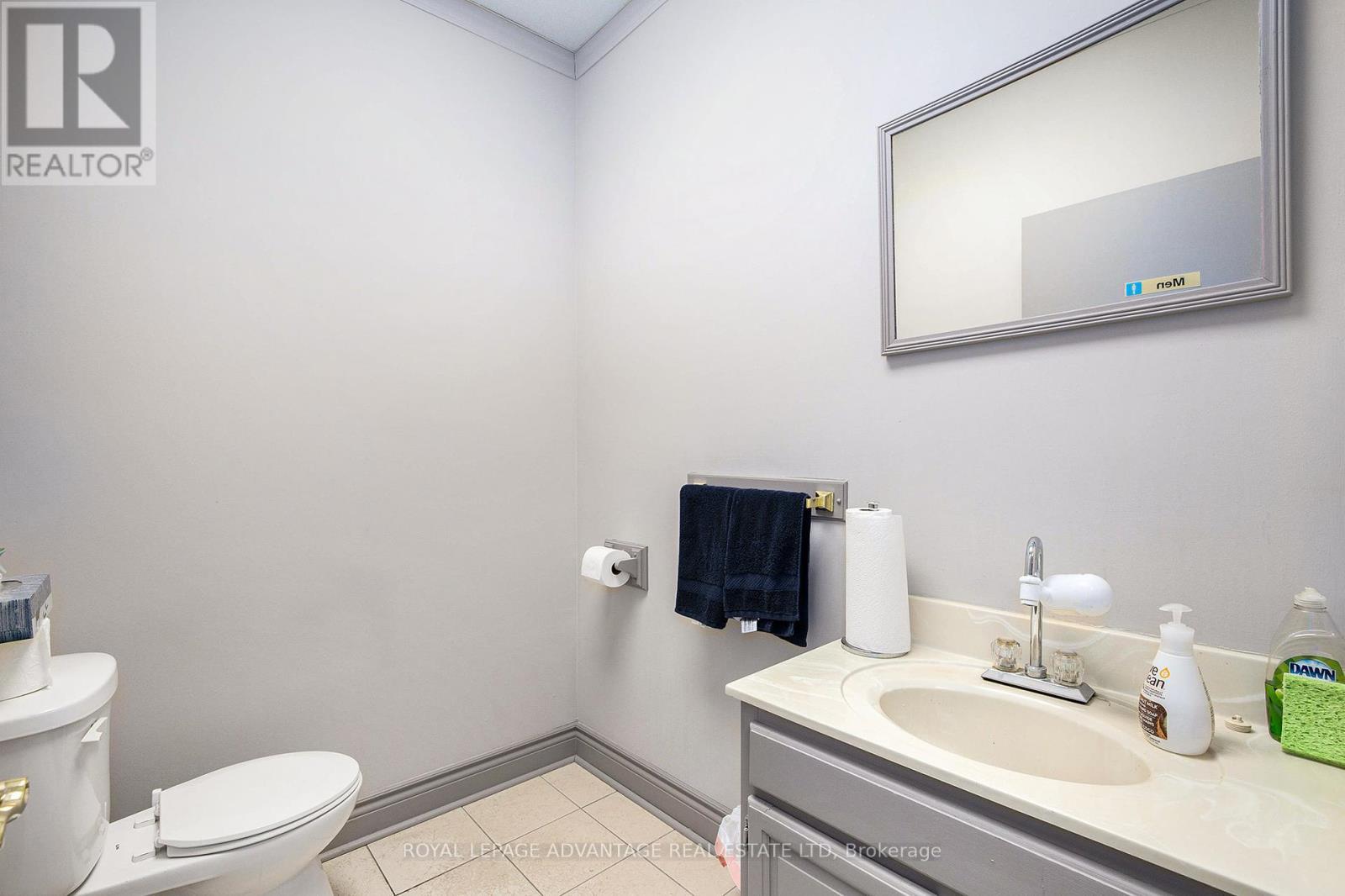 












37 WILLIAM STREET E

,
Smiths Falls,




Ontario
K7A1C3

