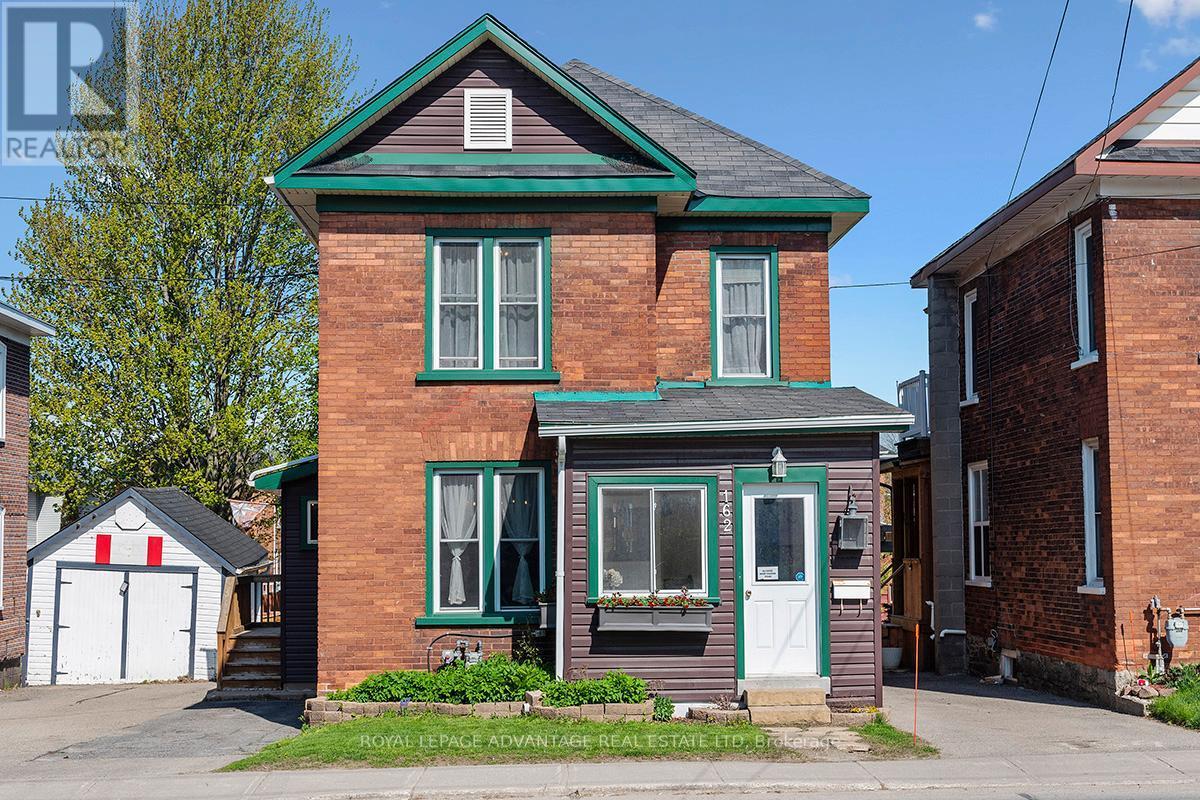 












162 CHAMBERS STREET

,
Smith Falls,




Ontario
K7A2Z4

