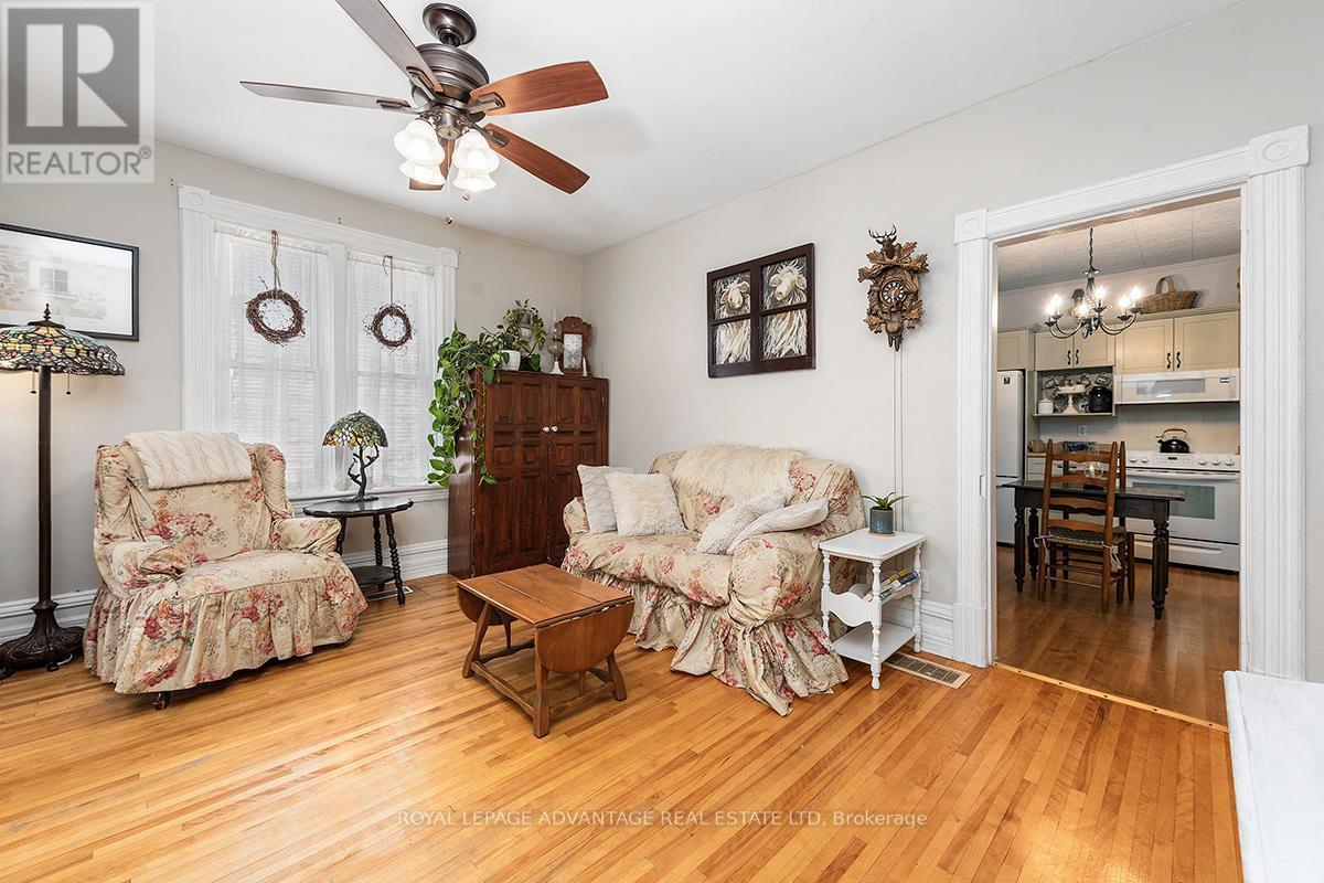 












162 CHAMBERS STREET

,
Smith Falls,




Ontario
K7A2Z4

