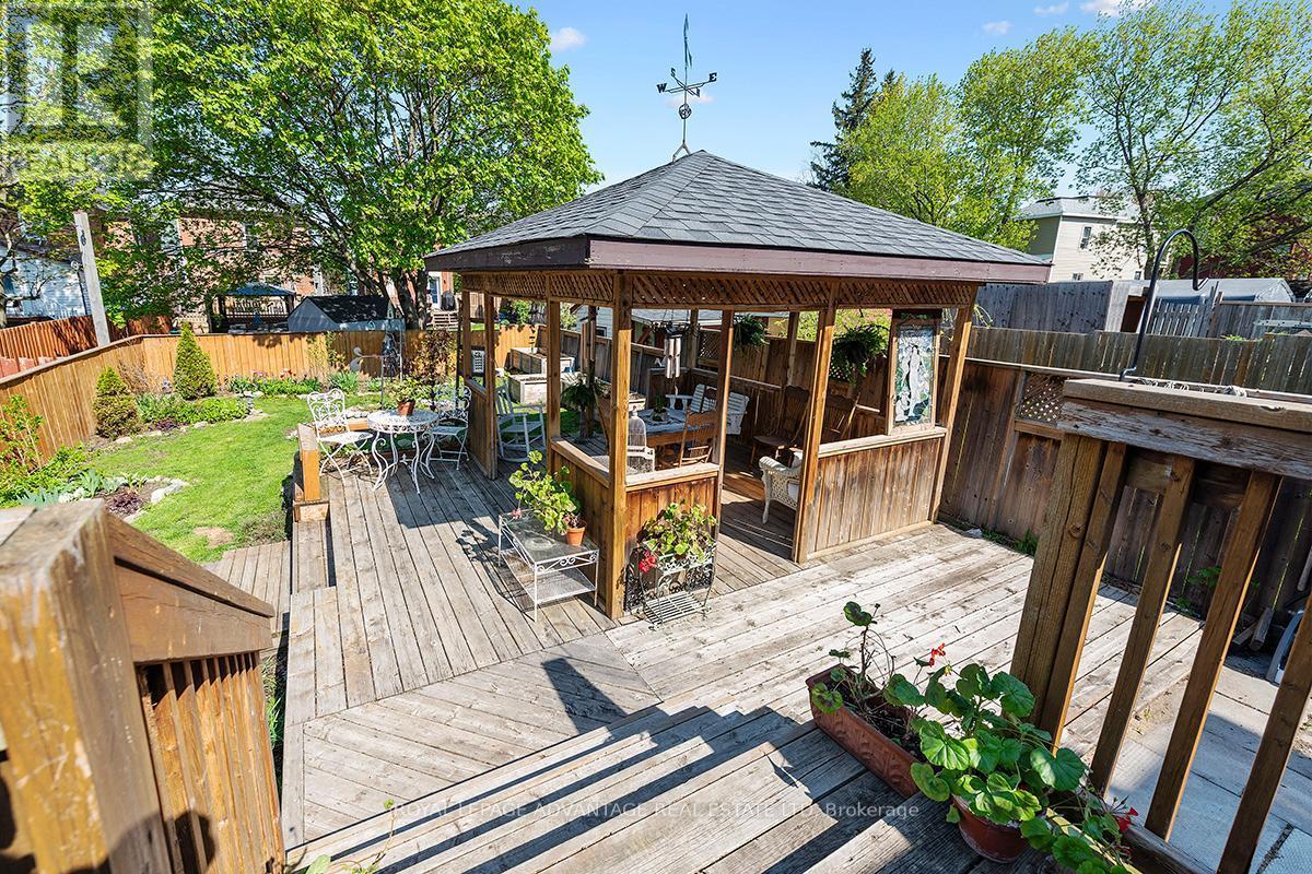 












162 CHAMBERS STREET

,
Smith Falls,




Ontario
K7A2Z4

