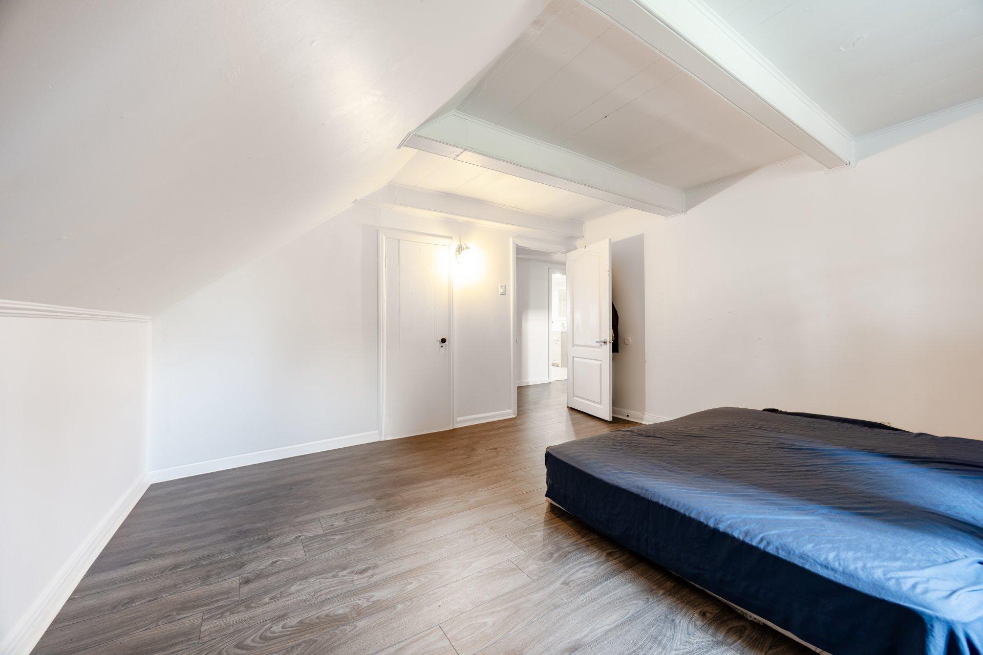 









6830


Ch. des Prairies

,
Brossard,




QC
J4Z3H8

