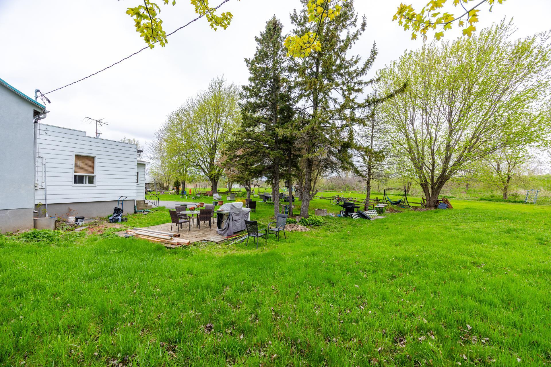 









6830


Ch. des Prairies

,
Brossard,




QC
J4Z3H8

