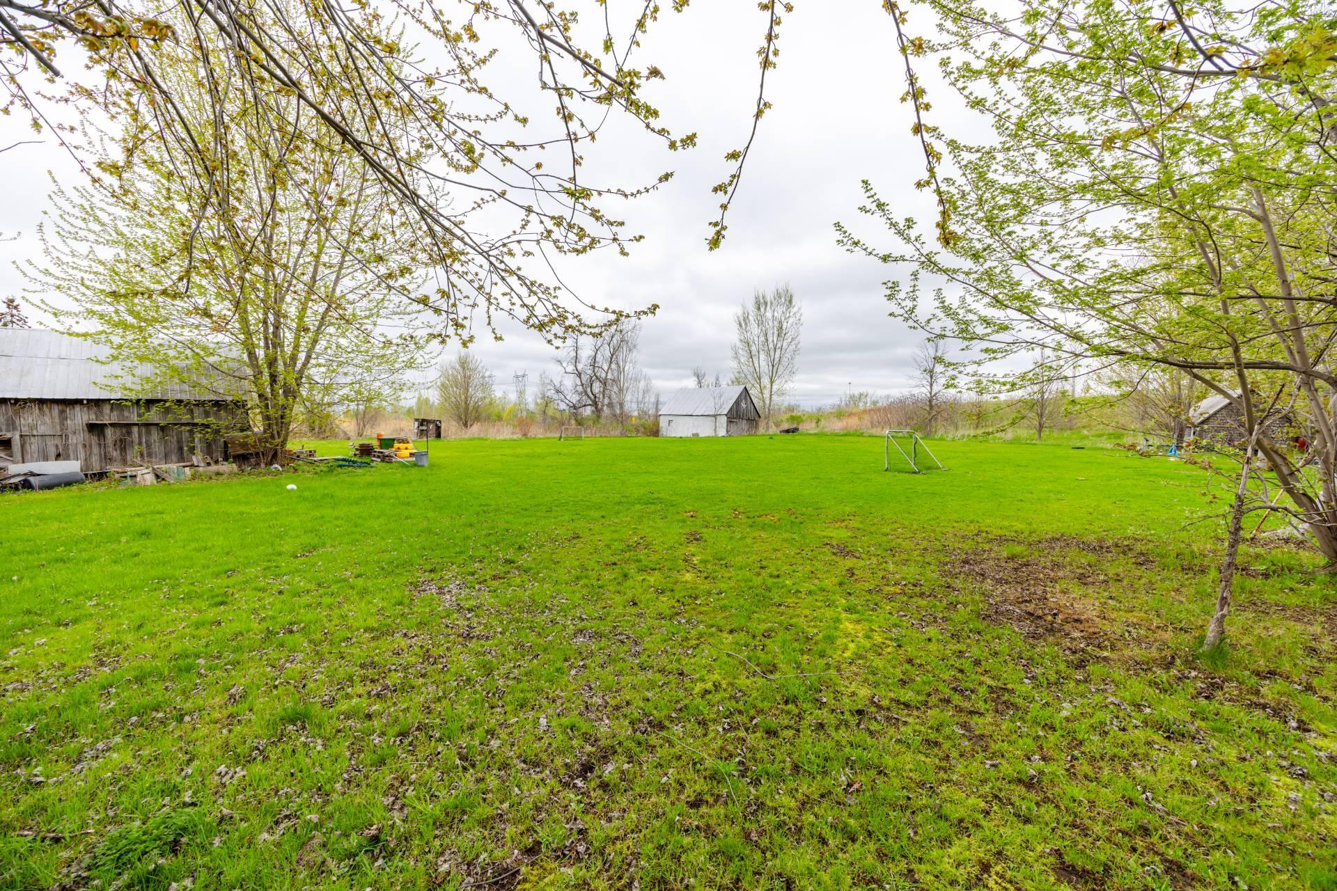 









6830


Ch. des Prairies

,
Brossard,




QC
J4Z3H8

