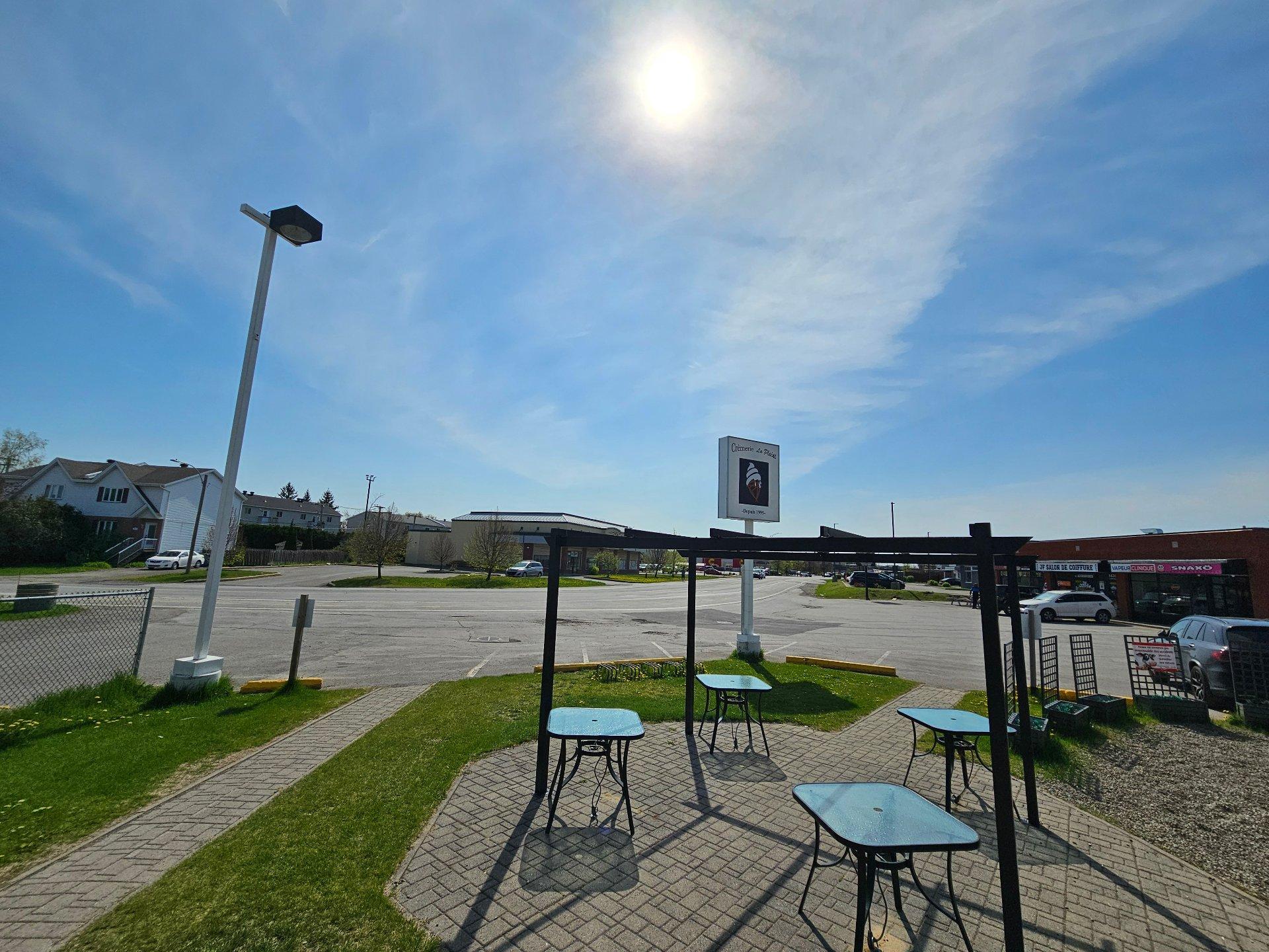 









1470


Mtée Major

,
Terrebonne (La Plaine),




QC
J7M1E6

