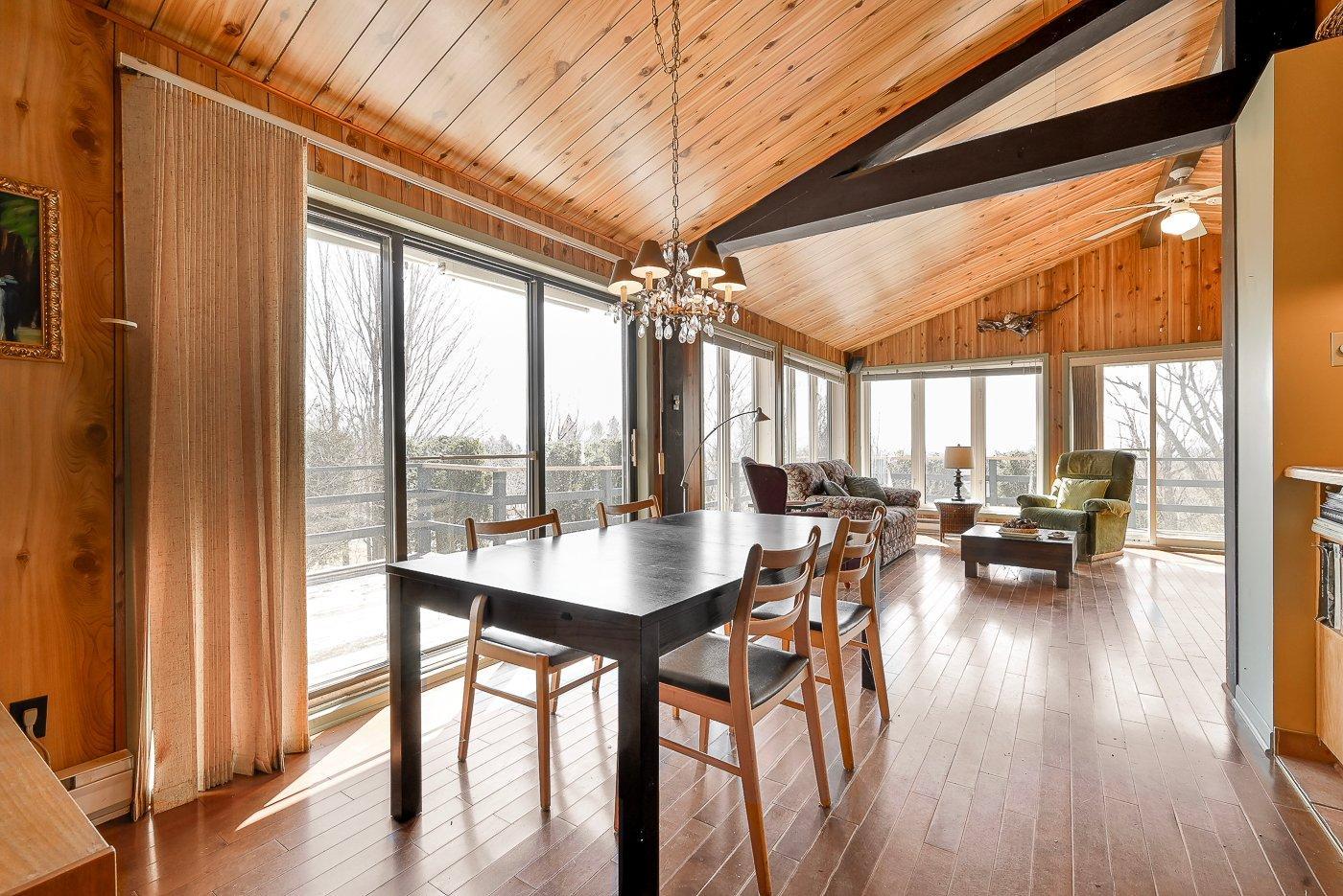 









1000


Rue Béique

,
Mont-Saint-Hilaire,




QC
J3G4S6

