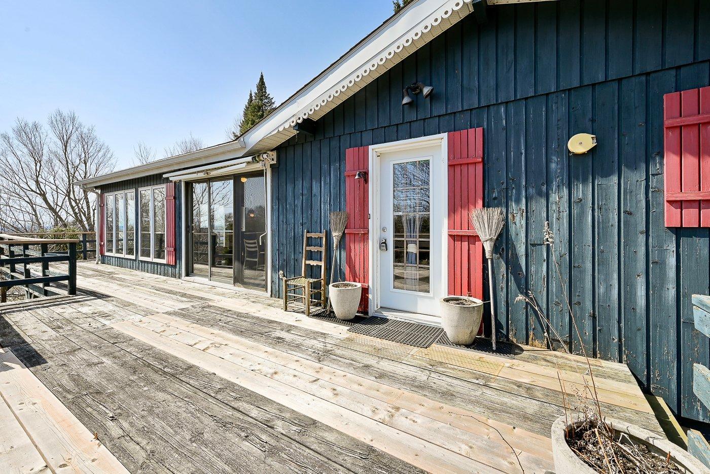 









1000


Rue Béique

,
Mont-Saint-Hilaire,




QC
J3G4S6

