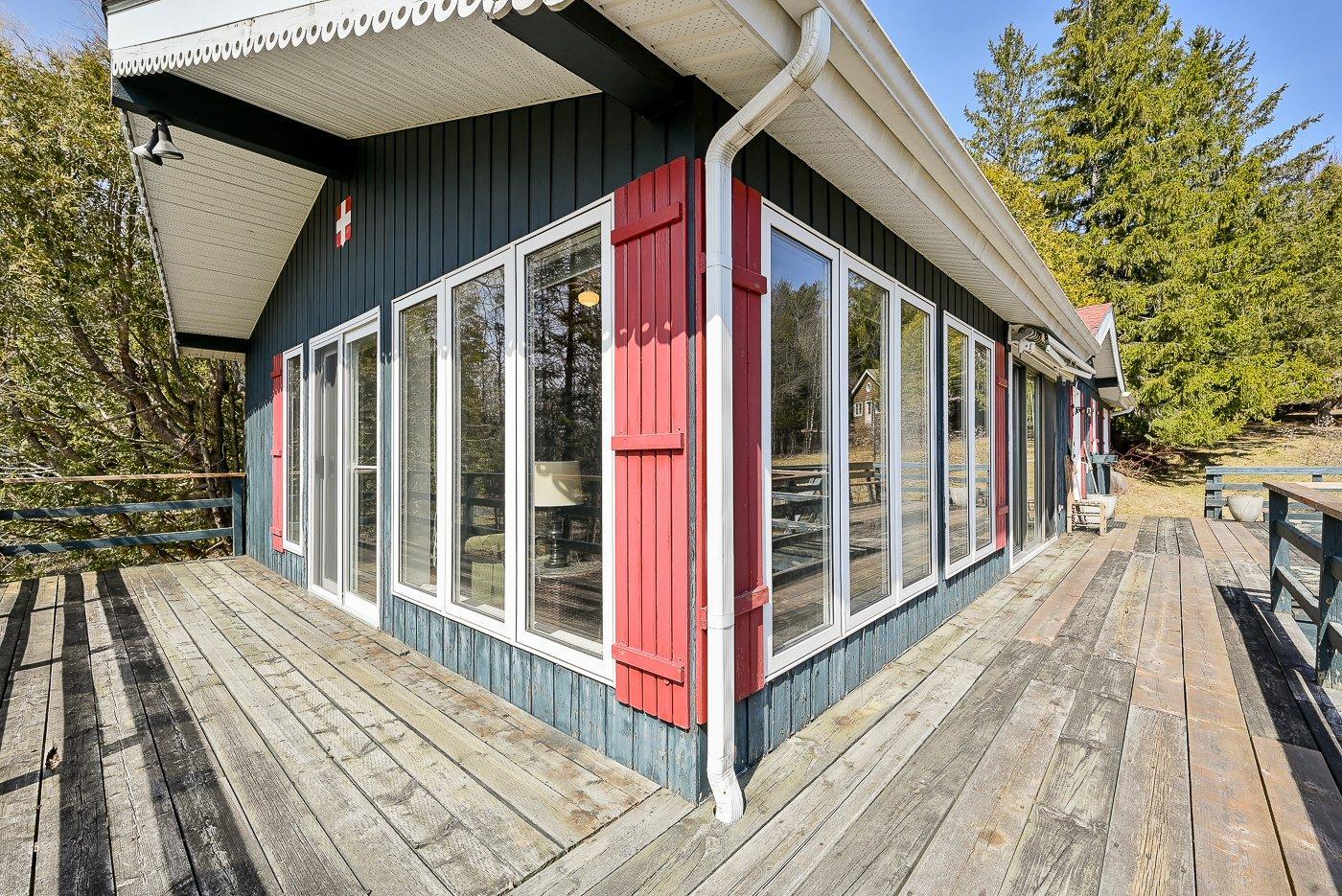 









1000


Rue Béique

,
Mont-Saint-Hilaire,




QC
J3G4S6

