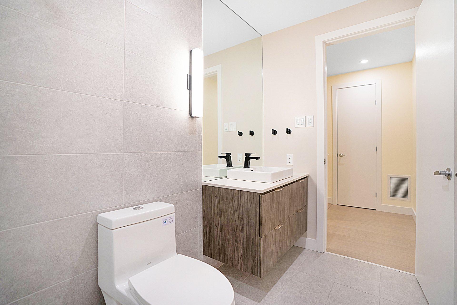 









1911


Rue Suzanne-Coallier

,
Montréal (Saint-Laurent),




QC
H4M0A8

